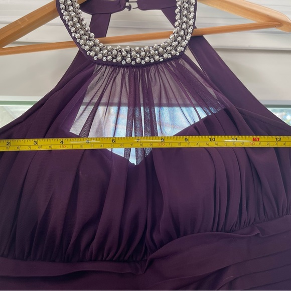Rich purple formal wear cocktail A-line dress with beaded halter neckline sz 7 - Picture 7 of 7